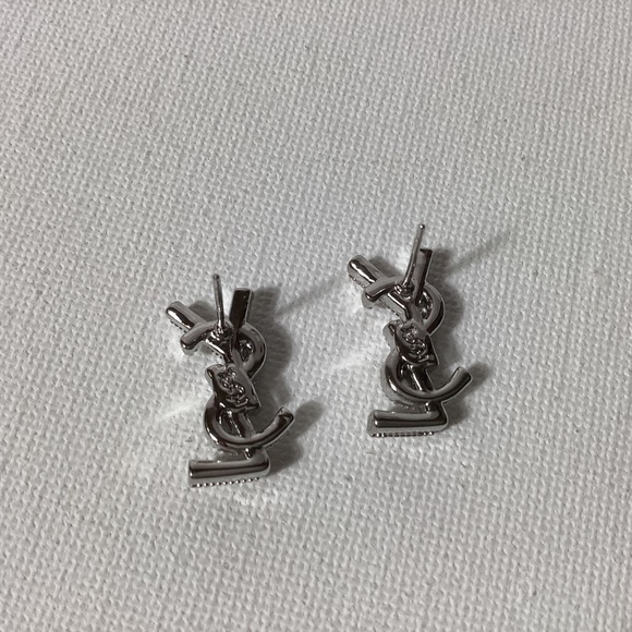 YSL Small Silver Logo Earrings - Picture 4 of 4
